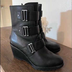 Sorel After hours boots